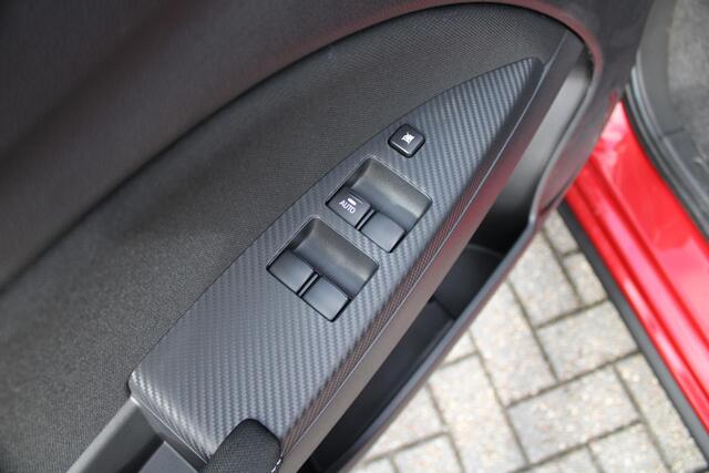 Mitsubishi SPACE STAR 1.2 Dynamic Cruise/Climate control, Apple carplay, Android auto, LM velgen, Privacy glass
