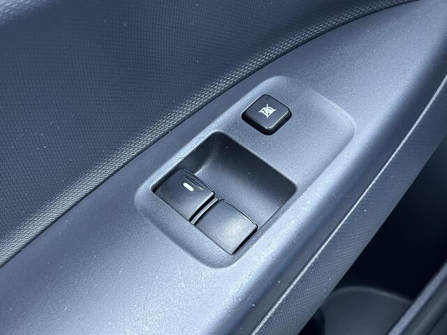 Mitsubishi SPACE STAR 1.0 Cool+ / Dealeronderhouden / Airconditioning / Elektrische ramen voor / Elektrische verstelbare buitenspiegels / Radio - CD & MP3 speler