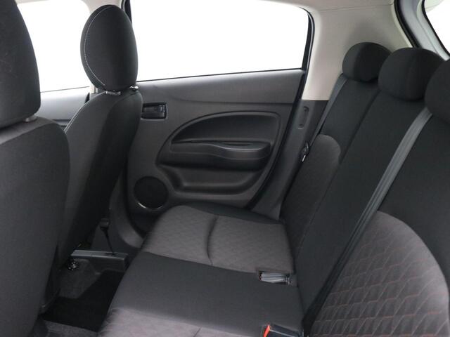 Mitsubishi SPACE STAR 1.2 Dynamic Automaat / Navigatie middels Apple CarPlay & Android Auto / LMV / 1ste Eigenaar / Historie aanwezig / 5 persoons / 8 Jaar fabrieksgarantie