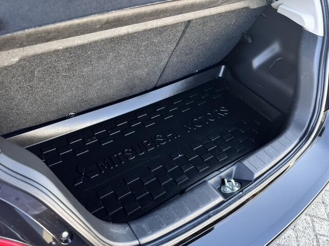 Mitsubishi SPACE STAR 1.0 Intense: Zuinig, Compact en Betrouwbaar