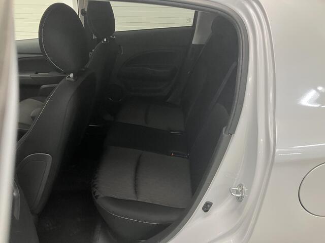 Mitsubishi SPACE STAR 1.2 Nova / Eerste Eigenaar / Dealer Onderhouden / Navigatie / Keyless / Cruise Control / Climate Control /