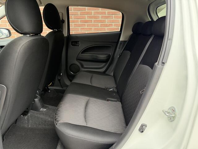 Mitsubishi SPACE STAR 1.2 Intense/AIRCO/CRUIS/CAMERA/CARPLAY/INRUIL MOG!!!!