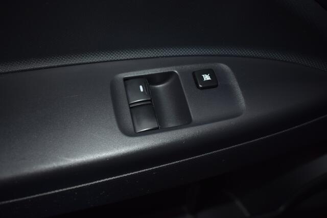 Mitsubishi SPACE STAR 1.0i-12V ISG Cool+ 5-Drs | Airco | ABS | Airbags | Stuurbekrachtiging | Audio | USB | Trekhaak | 8Jr. Garantie