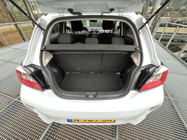 Mitsubishi SPACE STAR 1.2 Intense | Carplay | Achteruitrijcamera | Stoelverwarming | FABRIEKSGARANTIE TOT 12-2029!