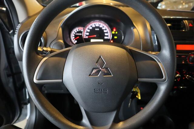 Mitsubishi SPACE STAR 1.0 Cool+ | ac | dagrij. | nw. zwarte LMV | 2 nw bnd | jaarbeurt