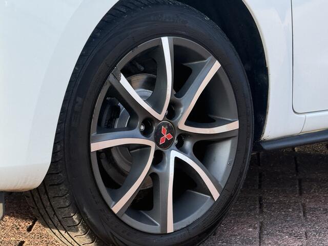 Mitsubishi SPACE STAR 1.0 Cool+ 71 pk org nl auto nap logisch airco 5 deurs radio cd speler lmv 15 inch apk tot 31-10-2027