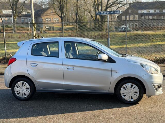 Mitsubishi SPACE STAR 1.0 - 5 drs. - autm. - airco - 37.000 km.