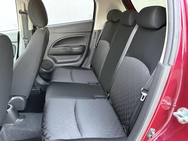 Mitsubishi SPACE STAR 1.2 Intense Automaat / Apple Carplay & Android Auto / Cruise control / Stoelverwarming / Afneembare trekhaak voor fietsendrager / All season banden / 8 jaar garantie