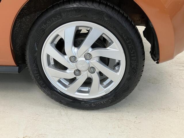 Mitsubishi SPACE STAR 1.0 Intense / Dealer Onderhouden / Airco / All Seasonbanden / Lichtmetalen Velgen / Lederen Stuurwiel /