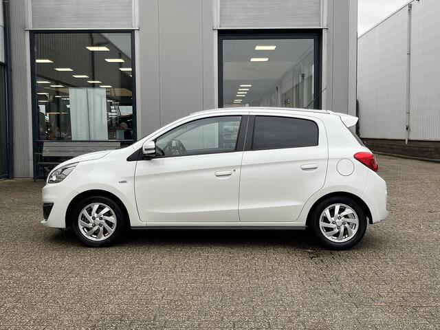 Mitsubishi SPACE STAR 1.0 Intense | NL Auto/2e Eig./Navi/Clima/Bluetooth/Privacy-Glass/Achterspoiler/14" LM-Velgen met All Season Banden