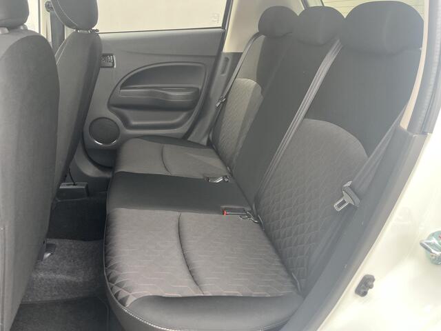 Mitsubishi SPACE STAR 1.2 Nova / Cruise Control / Stoel Verwarming / Navigatie / Keyless Entry/Start / Apple Carplay & Android Auto / Airco / Lichtmetalen Velgen 14" /