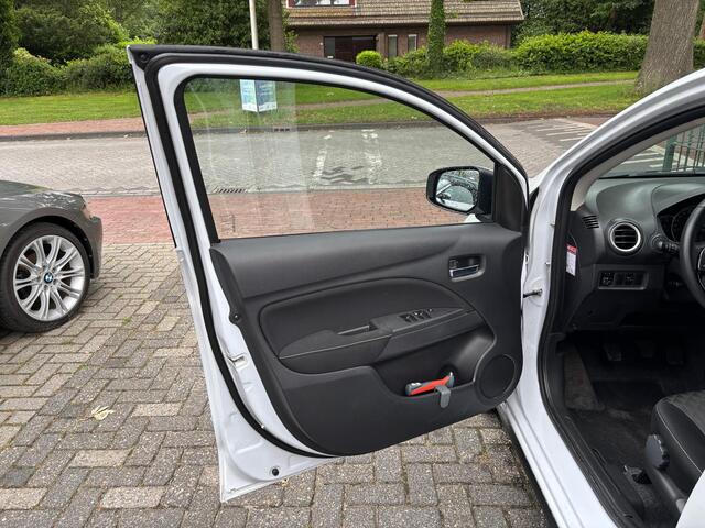 Mitsubishi SPACE STAR 1.2 Entry