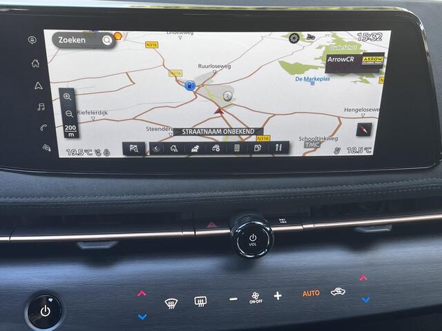 Nissan Ariya Evolve 91 kWh Automaat / Weinig km / Elektr. Schuifdak, stoelen en klep / Navigatie / Stoelverwarming / Stoelventilatie / 20" LM wielen & All Season banden / Apple Carplay Android /