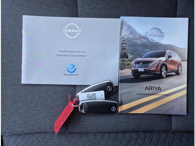 Nissan Ariya Advance 66 kWh Automaat / Accu SOH 99% / Fabrieksgarantie tot 02-2027 / CCS snelladen / Elektrische achterklep / Stuur-& Stoel verwarming / Adaptief cruise control / 360 camera / warmtepomp / Apple Carplay Android Auto /
