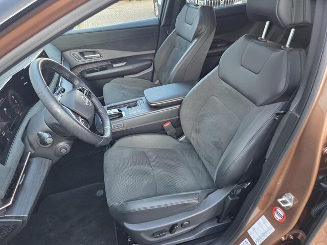 Nissan Ariya Evolve 91 kWh / SOH 99% / Panoramadak / 360 Graden Camera / Adaptief Cruise Control / Elektrisch Verstelbare Stoelen met Geheugen / Achterbank Verwarming / Stoel & Stuurverwarming / Stoel Verkoeling / Elektrische Achterklep / 1e Eigenaar / Dealer Onderhou