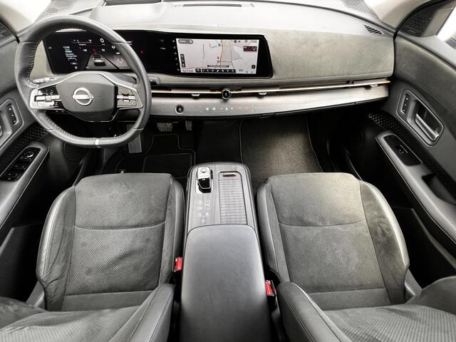 Nissan Ariya Evolve 91 kWh Dealer onderhouden / Accu SoH 99 % / Panorama schuifdak / HUD / Navigatie / Apple Carplay Android / Elektrische stoelen & klep / BOSE / Stoelventilatie / Stoel-, stuur- en achterbankverwarming / 20" LM wielen /