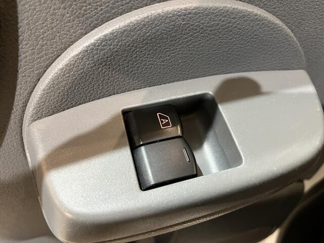 Nissan E-NV200 Optima 40 kWh Kipper / Veeg-Vuil-kipper / 100% Elektrisch / Airco / Cruise Control / Navigatie / 24.700 KM !!