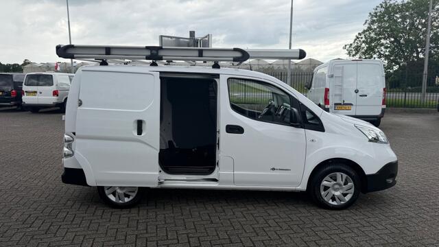 Nissan E-NV200 ZERO EMISSIE 40KWH 80KW 120PK AIRCO/ NAVIGATIE/ CRUISE CONTROL/ CAMERA/ IMPERIAAL/ 100% DEALERONDERHOUDEN