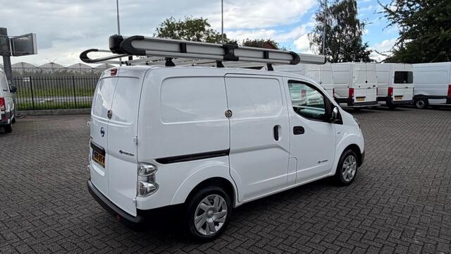 Nissan E-NV200 ZERO EMISSIE 40KWH 80KW 120PK AIRCO/ NAVIGATIE/ CRUISE CONTROL/ CAMERA/ IMPERIAAL/ 100% DEALERONDERHOUDEN