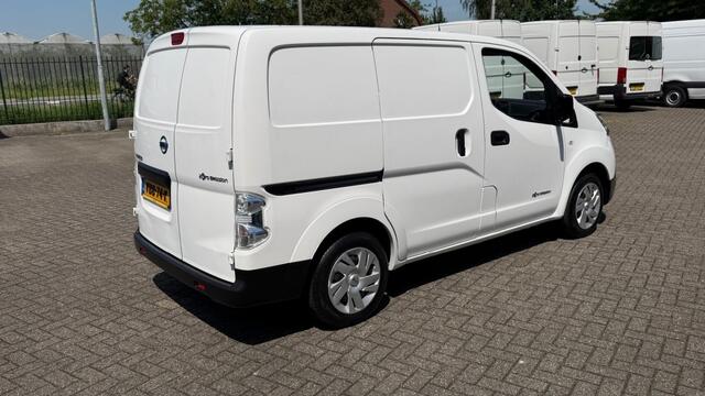 Nissan E-NV200 ZERO EMISSIE 40KWH 80KW 120PK AIRCO/CAMERA/ ORIGINEEL AUDIO/ 100% DEALERONDERHOUDEN