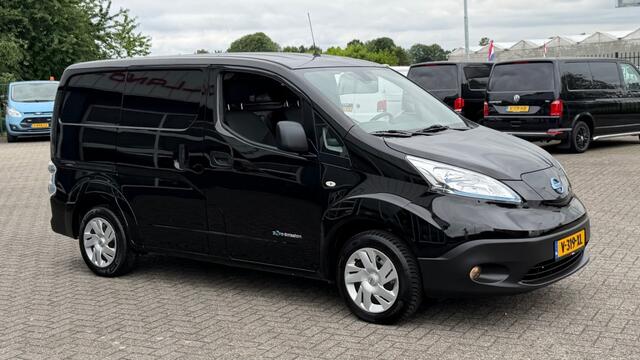 Nissan E-NV200 ZERO EMISSIE 40KWH 80KW 120PK AIRCO/ TREKHAAK/ NAVIGATIE/ CRUISE CONTROL/ CAMERA/ 100% DEALERONDERHOUDEN