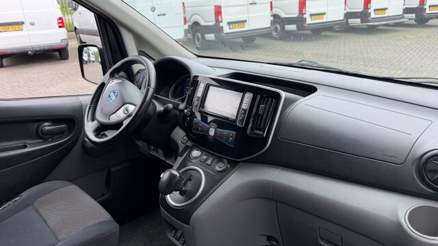 Nissan E-NV200 ZERO EMISSIE 40KWH 80KW 120PK AIRCO/ TREKHAAK/ NAVIGATIE/ CRUISE CONTROL/ CAMERA/ 100% DEALERONDERHOUDEN