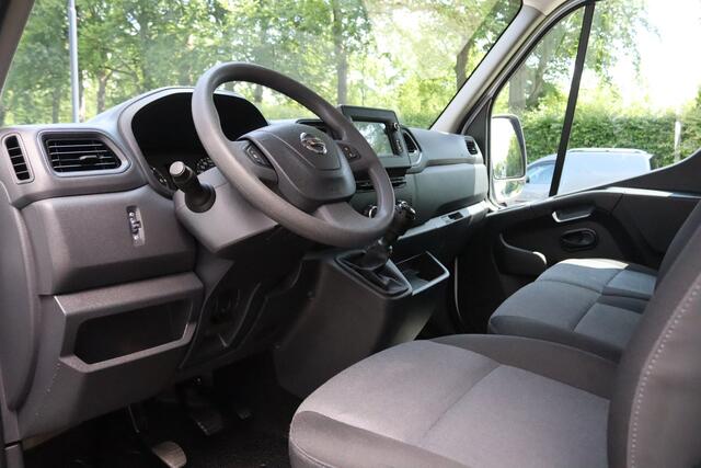 Nissan INTERSTAR 150pk 2.3 dCi L2H2 N-Connecta Airco | Camera | Cruise | Carplay | Parkeersens. achter | Trekhaak