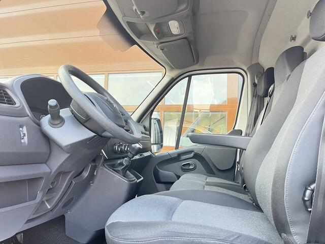 Nissan INTERSTAR 2.3 dCi 136pk E6 L2H2 N-Connecta 3-zits BPM Vrij! Lease ¤294 p/m, Navi, Camera, PDC, Airco, Trekhaak, Cruise controle, Onderhoudshistorie aanwezig