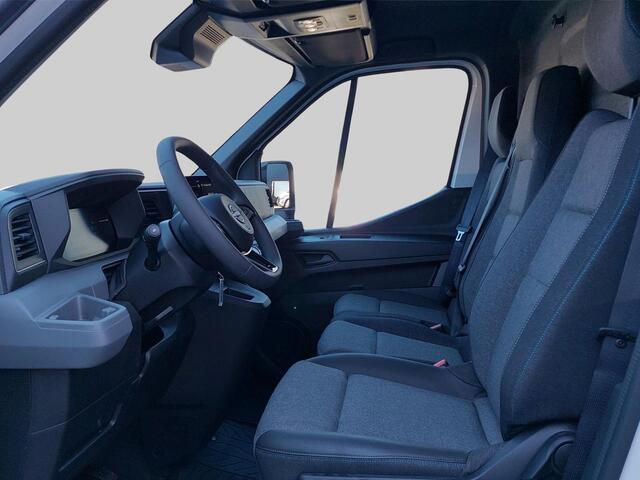 Nissan INTERSTAR Interstar-e L2H2 Limited 87 kWh | wandbekleding, laadvloer en trekhaak