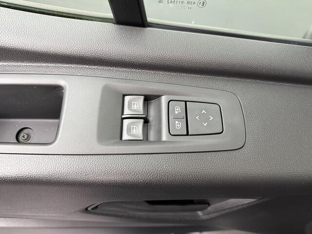 Nissan INTERSTAR L2H2 Limited 87 kWh | 400Km WLTP | 5 Jaar garantie | Trekhaak 2000Kg | 22KW AC | Multimedia | Camera