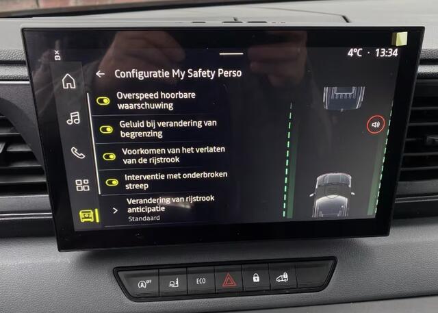 Nissan INTERSTAR 2.3 dCi L3H2 N-Connecta