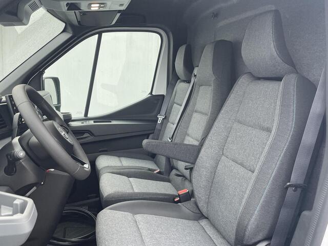 Nissan INTERSTAR -e L2H2 Limited 87 kWh Nieuw te bestellen / ¤ 11.140 KORTING! / Trekgewicht 2000KG / Vaste trekhaak / Schuifdeur links en rechts / Apple Carplay/Android Auto / Achteruitrijcamera / Voorstoelen Verwarmd / Prijs Excl. BTW