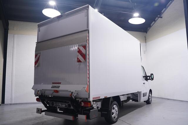 Nissan INTERSTAR 2.3 DCi 163 pk Bakwagen met Laadklep Navi, Airco Apple Carplay, Dakspoiler, Cruise Control, LxBxH 408x205x220 cm