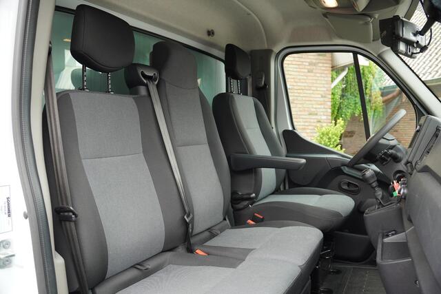 Nissan INTERSTAR Bakwagen 2.3 DCI 163pk LAADKLEP LxBxH 408x205x220 2024 BPM VRIJ - CLIMA - NAVI - CRUISE
