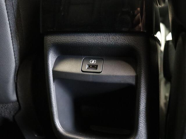 Nissan JUKE 1.6 Hybrid Premiere Edition | Lederen bekleding | Achteruitrijcamera | Apple Carplay/Android Auto | Climate Control |