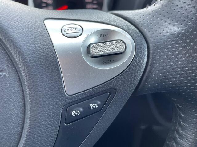 Nissan JUKE 1.6 N-Connecta Automaat Navigatie, Climate Control, Cruisecontrol, 17"Lm, Achteruitrijcamera