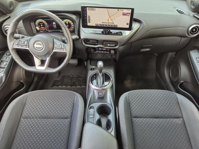 Nissan JUKE 1.0 DIG-T DCT Automaat N-Connecta / Cold pack / Allseason banden / Apple Carplay Android Auto / Cruise control / Achteruitrijcamera / Stuur-, Stoel en voorruitverwarming / Navigatie / Keyless Entry/Start / Climate control /
