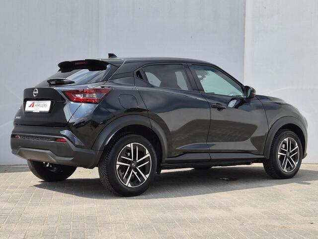 Nissan JUKE 1.0 DIG-T DCT Automaat N-Connecta / Cold pack / Allseason banden / Apple Carplay Android Auto / Cruise control / Achteruitrijcamera / Stuur-, Stoel en voorruitverwarming / Navigatie / Keyless Entry/Start / Climate control /