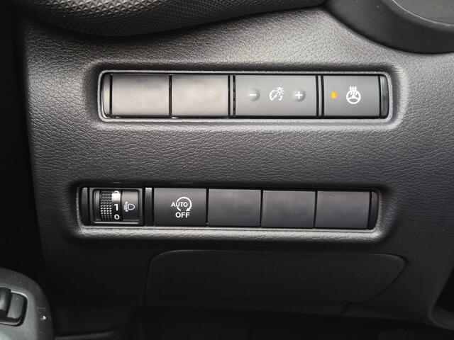 Nissan JUKE 1.0 DIG-T DCT Automaat N-Connecta / Cold pack / Allseason banden / Apple Carplay Android Auto / Cruise control / Achteruitrijcamera / Stuur-, Stoel en voorruitverwarming / Navigatie / Keyless Entry/Start / Climate control /