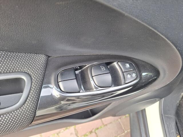 Nissan JUKE 1.2 DIG-T S/S Tekna TREKHAAK-PANORAMA/SCHUIFDAK