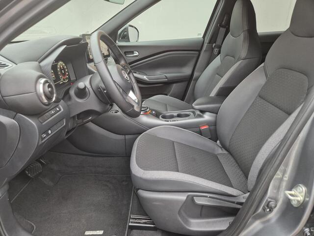 Nissan JUKE 1.0 DIG-T N-Connecta Automaat / Cold Pack / Apple Carplay Android Auto / Stuur-, Stoel en Voorruitverwarming / Achteruitrijcamera / Cruise control / Keyless Entry/Start / Draadloze telefoon lader / Climate control /