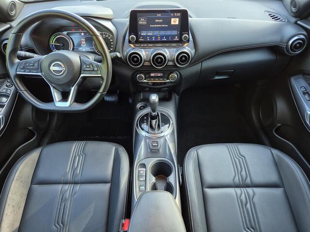 Nissan JUKE 1.6 Hybrid Tekna Automaat / Navigatie via Apple Carplay of Android Auto / Adaptief CC / Rondomzicht camera / Keyless Entry/Start / Bose Audio Systeem / Lichtmetalen wielen 19" / Climate control /