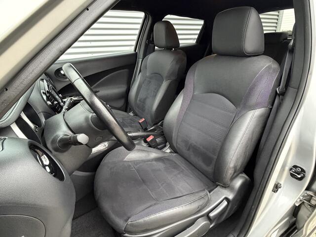 Nissan JUKE 1.6 N-Connecta Automaat [ Fm navi,camera,ecc,cruise,lmv ]
