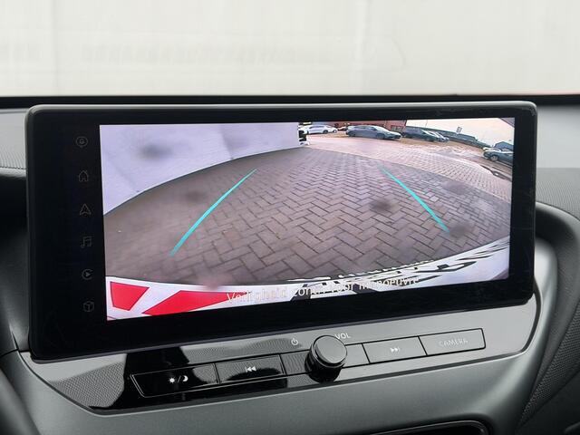 Nissan JUKE 1.6 Hybrid N-Connecta / Automaat / Fabrieksgarantie tot 05-2028 / Navigatie / Camera / PDC / Stoel & Stuurwielverwarming / Apple Carplay & Android Auto / Cruise / Clima / DAB /