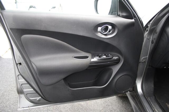 Nissan JUKE 1.6 N-Connecta keurige automaat met garantie