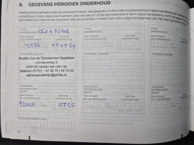 Nissan JUKE 1.0 DIG-T N-Connecta Handgeschakeld / Dealer onderhouden / Trekhaak vast / Navigatie via Apple Carplay of Android Auto / Achteruitrijcamera / Trekgewicht 1250 kg / Cruise control / Keyless Entry/Start / Climate control /