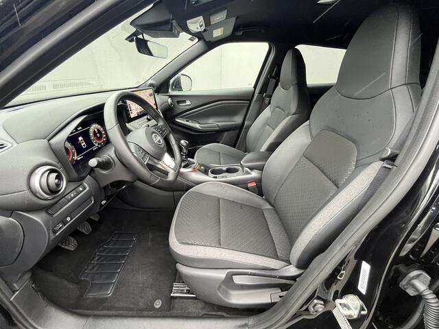 Nissan JUKE 1.0 DIG-T N-Connecta / Fabrieksgarantie tot 07-03-2028 / Achteruitrijcamera / Apple Carplay & Android Auto / Keyless Entry & Start / Navigatie full map / Cruise- en Climate Control / Stuur- en Stoelverwarming / Parkeersensoren voor en achter