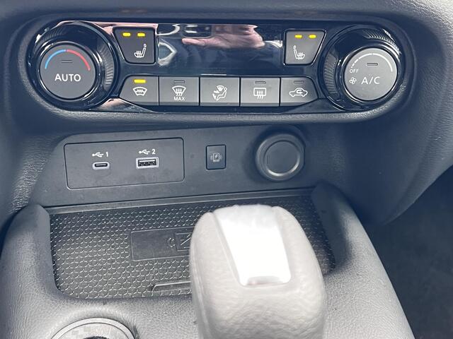 Nissan JUKE 1.0 DIG-T Tekna Automaat / Cold Pack / Leder / Navigatie / Camera 360° / Stuur- en stoelverwarming / Voorruitverwarming / Apple Carplay Android / 19" LM + All Season banden /