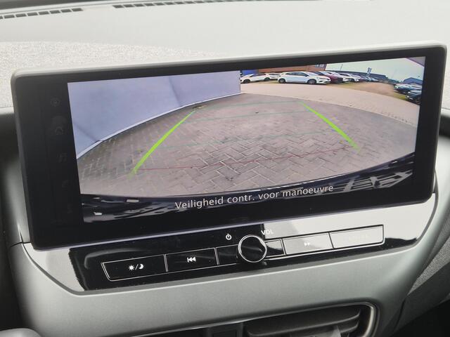 Nissan JUKE 1.6 Hybrid N-Connecta / Fabrieksgarantie tot 05-2028<100.000 / Navigatie via Apple Carplay of Android Auto / Achteruitrijcamera / Cruise control / Parkeersensoren achter / Elektrische ramen voor en achter / Climate control /