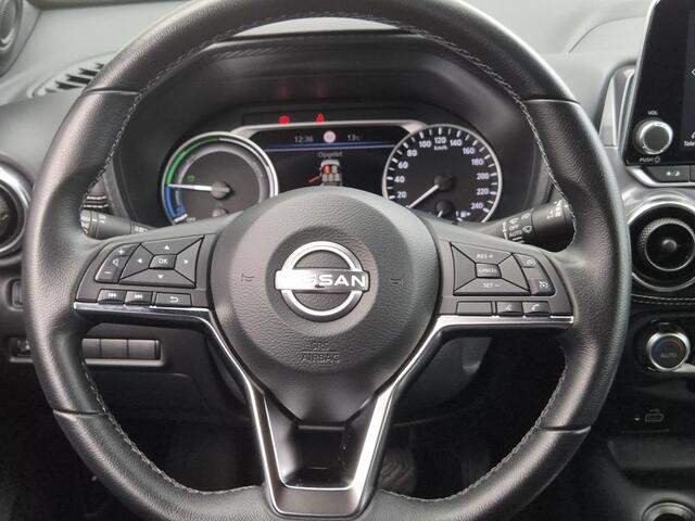 Nissan JUKE 1.6 Hybrid N-Connecta / Navigatie via Apple Carplay of Android Auto / Achteruitrijcamera / Keyless Entry/Start / Cruise control / Climate control / Parkeersensoren voor en achter /